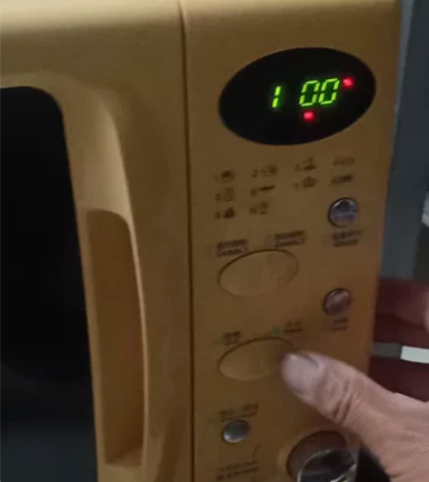 格兰仕微波炉功能好用，喜欢的速度联系，好货...