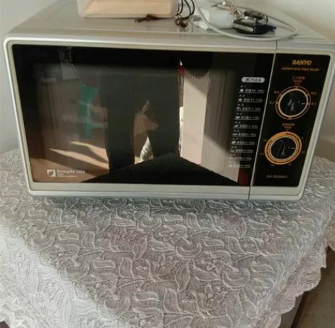 微波炉转让。 感兴趣的话点“我想要”和我私...