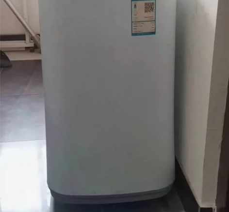 海信洗衣机 现代冰箱，搬家出，自提 洗衣机...