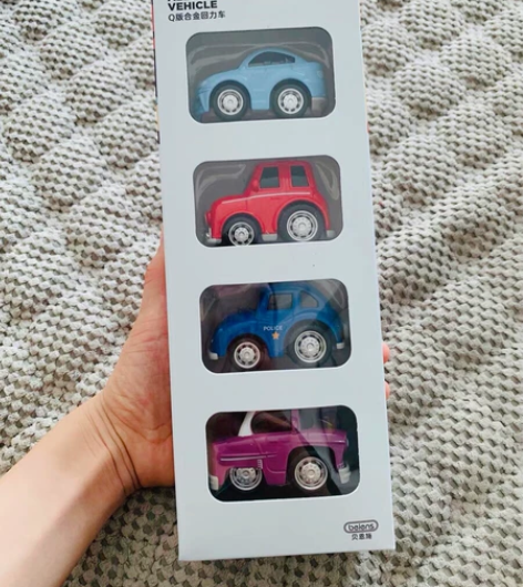 【27.9元包邮】贝恩施儿童惯性回力小汽车...