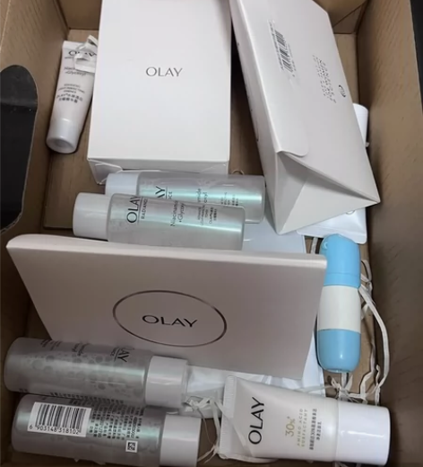 olay美白抗糖精华水精华乳精华洁面一大堆...