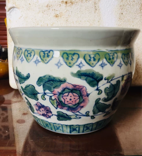 七十年代高温柴窑烧成鱼缸画工精细、设色靓丽...