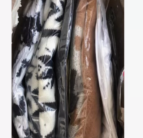 本人26岁，超级超级爱买衣服！！！随机！！...