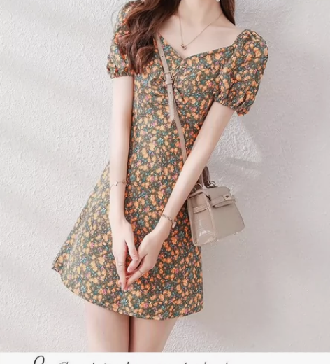 艾欧唯V领泡泡袖碎花裙子夏季女装复古文艺风...