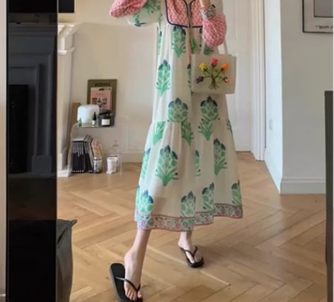 复古民族风度假连衣裙 日式印花的，材质无敌...