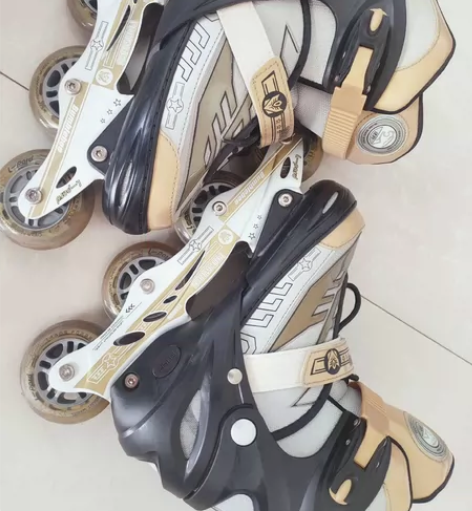 可出，可交换，捷豹轮滑鞋成人款，弟弟的溜冰...