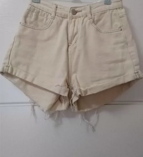 米白色牛仔短裤女夏季薄款2023新款高腰宽...