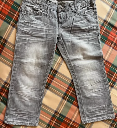 KUHLE 牛仔七分裤 感兴趣的话点“我想...